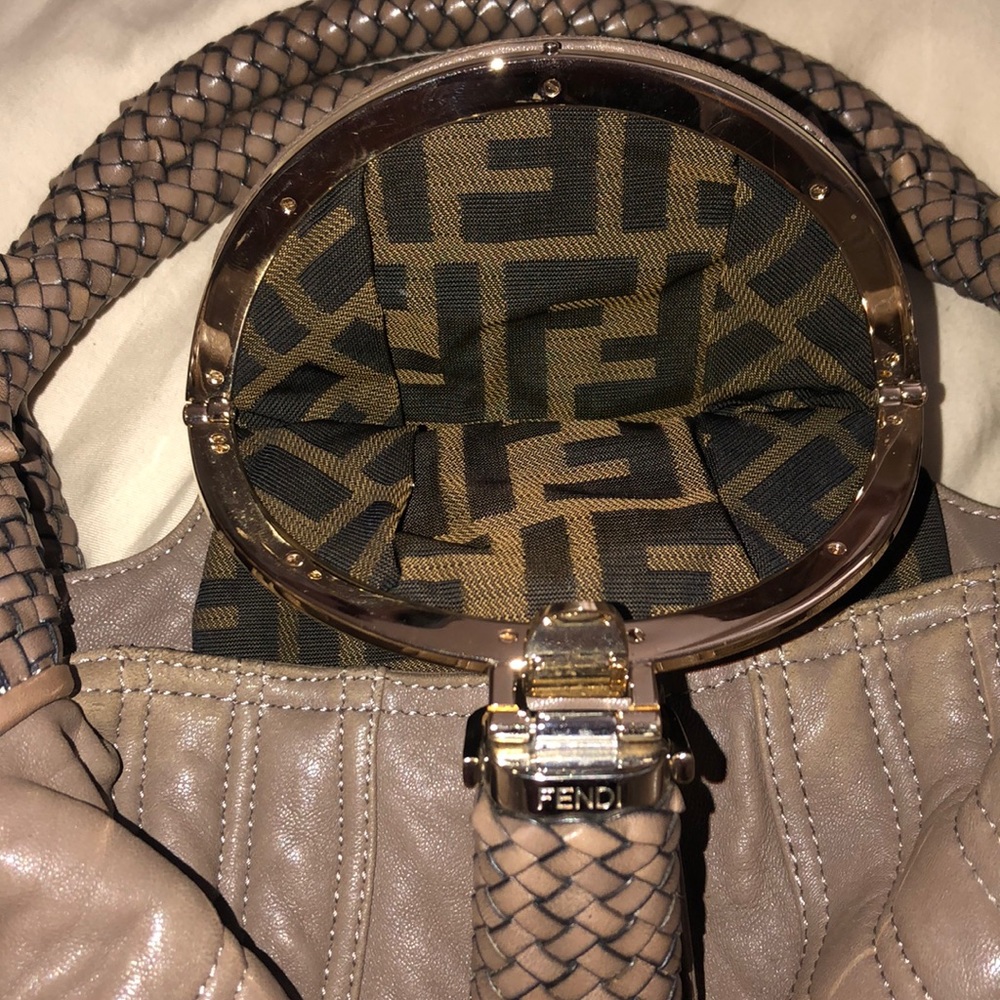 Fendi spy bag large nice cute must have hot pick leather limited color authentic - Picture 4 of 16